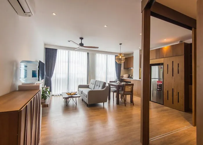 22Housing Hotel & 81 Linh Lang